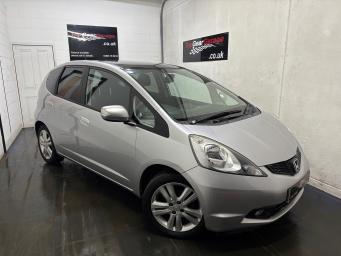 2011 HONDA JAZZ I VTEC EX PRICE 5,999 MONTHLY PRICE FROM 143 YEAR 2011 60... photo